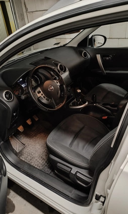 Nissan Qashqai+2 cena 35500 przebieg: 178260, rok produkcji 2011 z Białystok małe 56